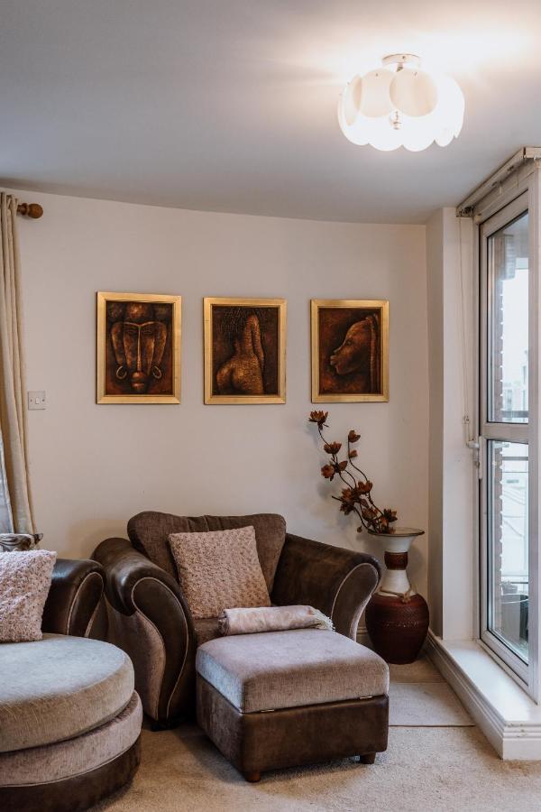 Smithfield Square Nest Entire Apt Δουβλίνο Εξωτερικό φωτογραφία