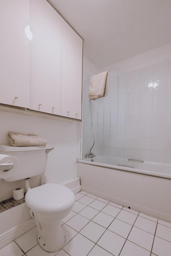 Smithfield Square Nest Entire Apt Δουβλίνο Εξωτερικό φωτογραφία
