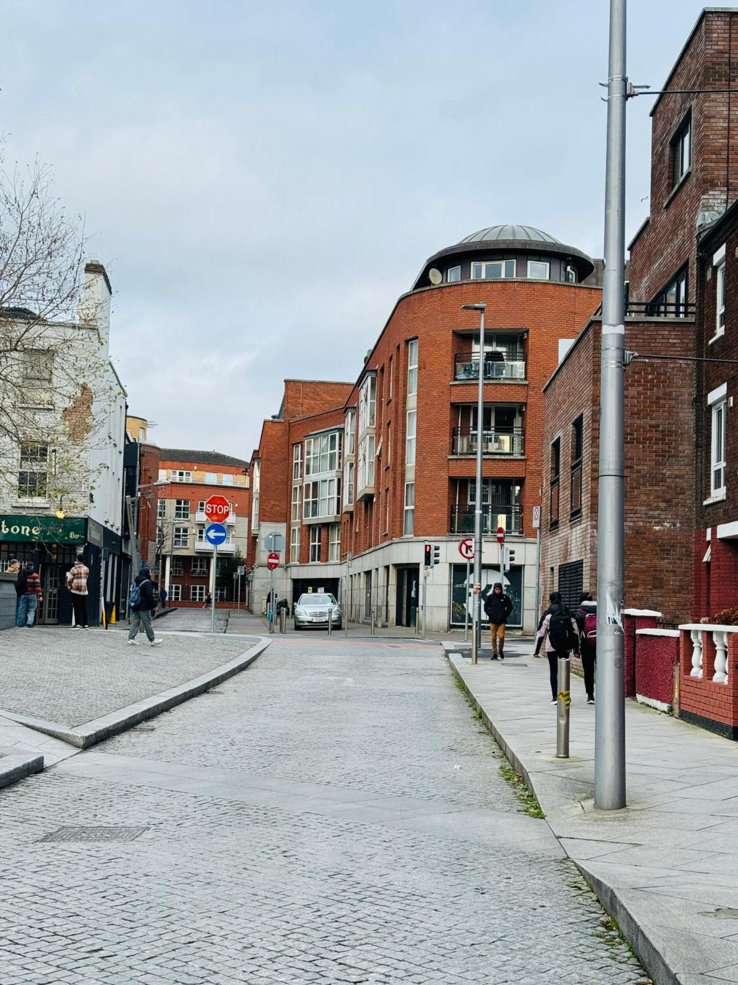 Smithfield Square Nest Entire Apt Δουβλίνο Εξωτερικό φωτογραφία